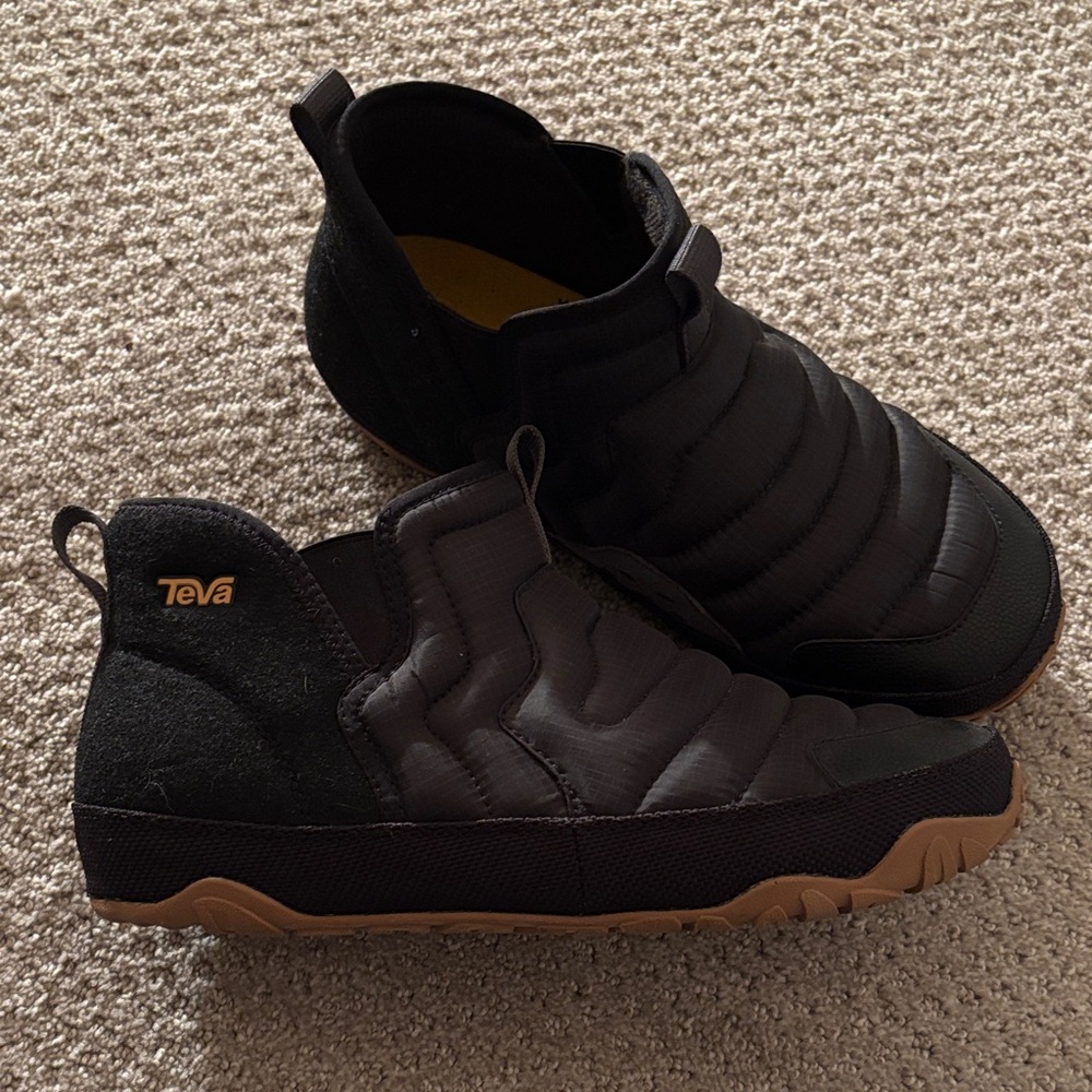 Teva ReEmber Terrain Mid shoes